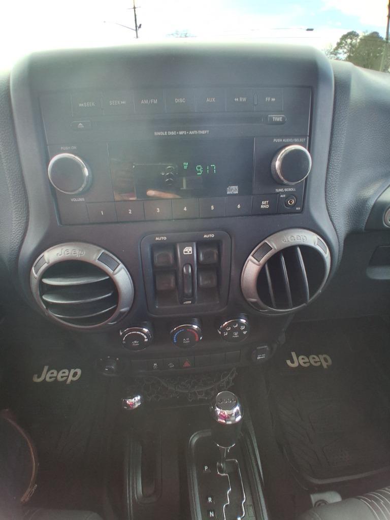 2012 Jeep Wrangler Unlimited Sport - Photo 11