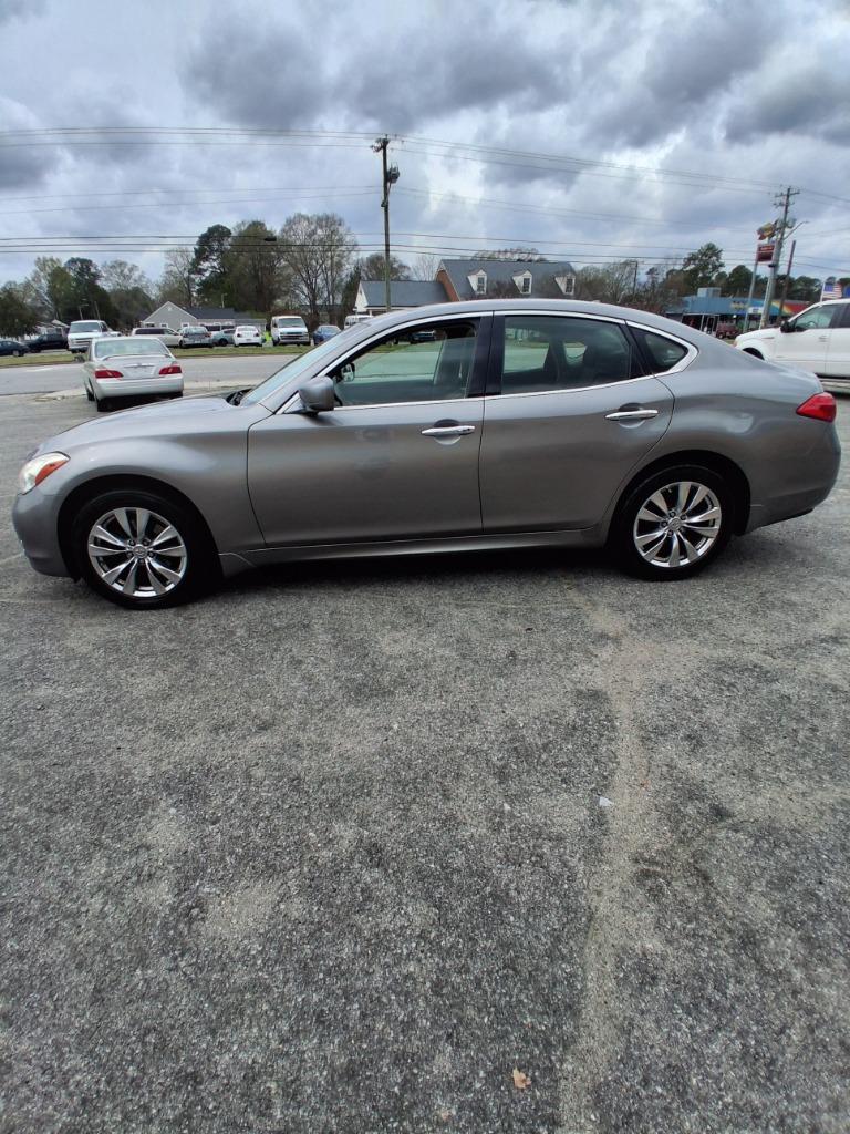2011 INFINITI M 37