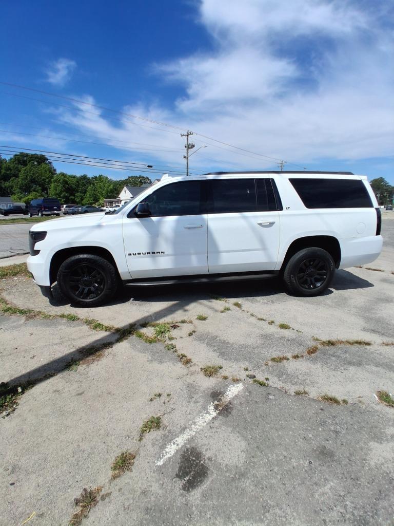 2017 Chevrolet Suburban LT